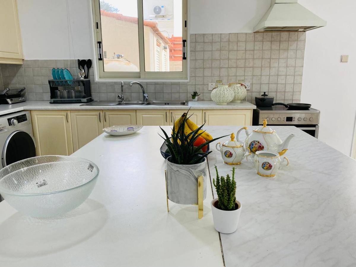 Gaia - 4 Bedroom House In Ларнака Экстерьер фото