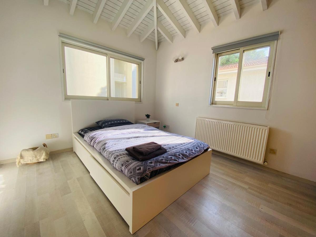 Gaia - 4 Bedroom House In Ларнака Экстерьер фото